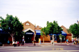 US Post Office, 500 S. Mill Ave.