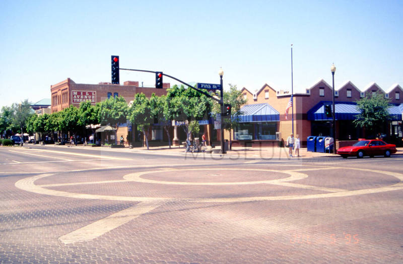 US Post Office, 500 S. Mill Ave.