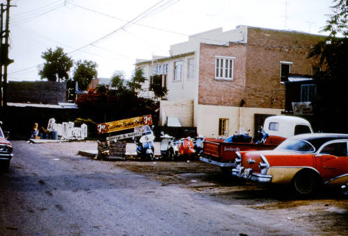 Alley at rear of 409 S. Mill Avenue
