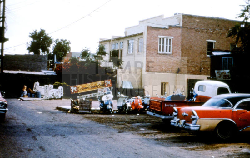 Alley behind 409 S. Mill Avenue
