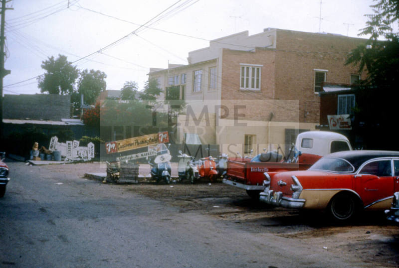 Alley at rear of 409 S. Mill Ave.