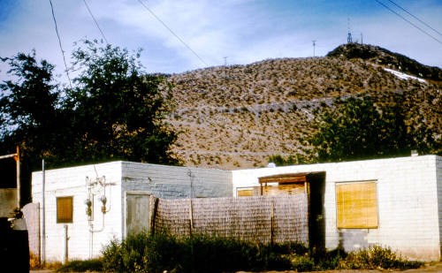 Building east of Mill Ave., unknown site address