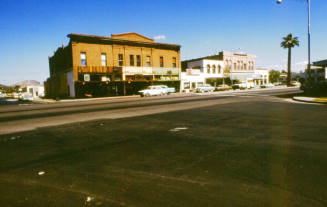 Street Scene, 401 S. Mill Ave.