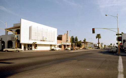 Street Scene, 5th Street and Mill Avenue