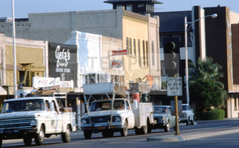 Street Scene, 414 S. Mill Ave.