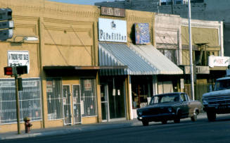 Street Scene, 415 S. Mill Ave.
