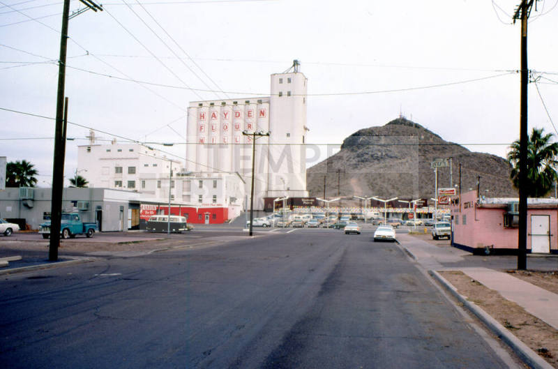 00 Block W. 2nd Street