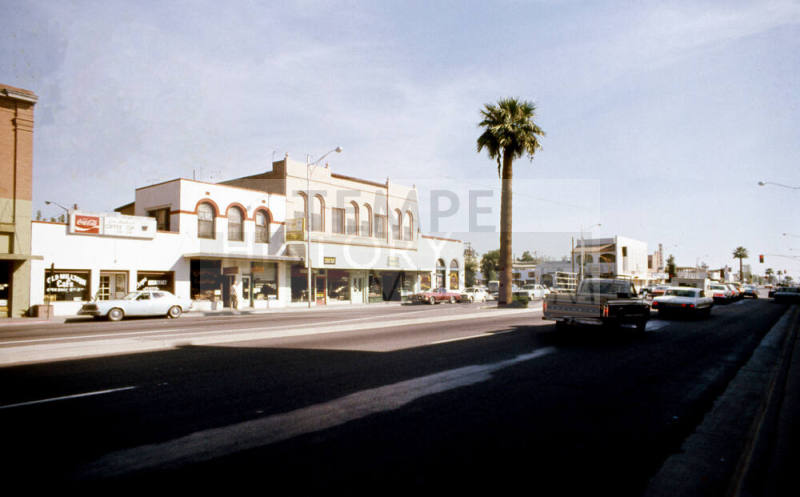Street Scene, 415 S. Mill Ave.