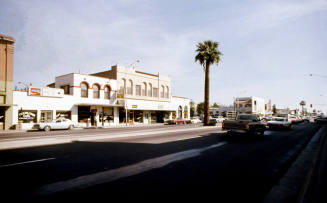 Street Scene, 415 S. Mill Ave.