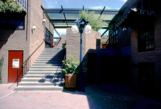 Courtyard Mill Avenue Shops, 604 S. Ash