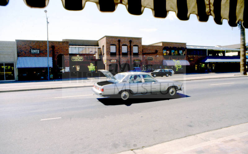 Street Scene, 414 S. Mill Ave