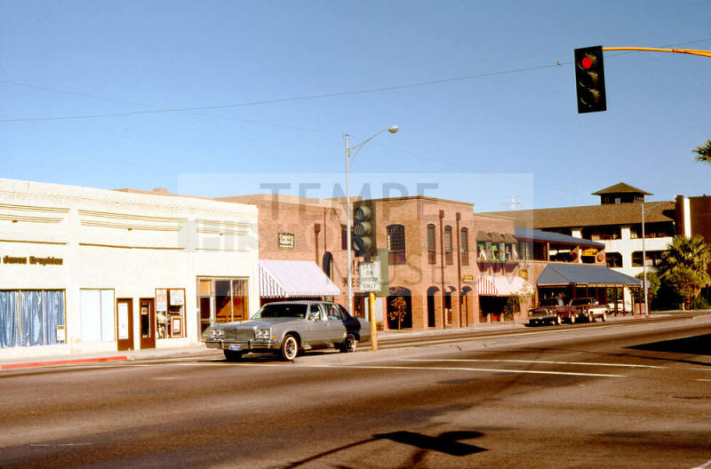 Street Scene, 414 S. Mill Ave.