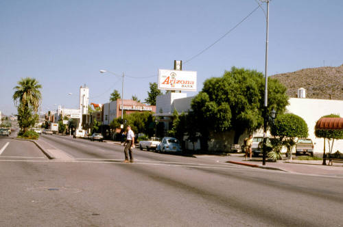 Street Scene, 601 Block S. Mill Ave.