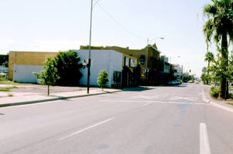 Street Scene, 301 Block S. Mill Ave.