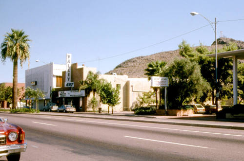 Street Scene, 501 Block S. Mill Ave.
