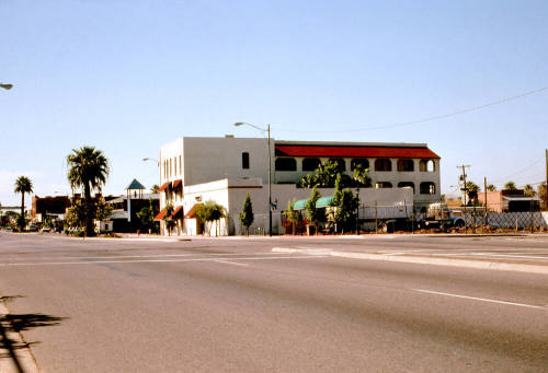 Street Scene, 414 S. Mill Ave.