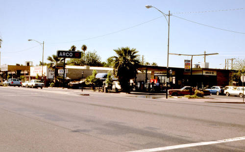 Street Scene, 600 Block of S. Mill Ave. (W)