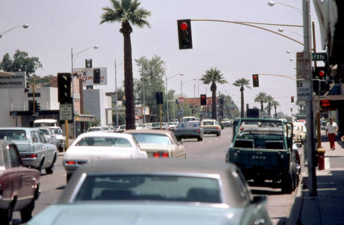 Street Scene, 501 Block S. Mill Ave. (E)