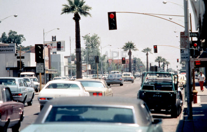 Street Scene, 500 Block S. Mill Ave.