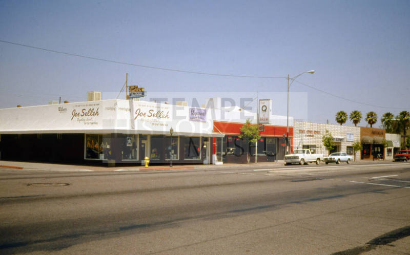 700 Block S. Mill Ave., (W)