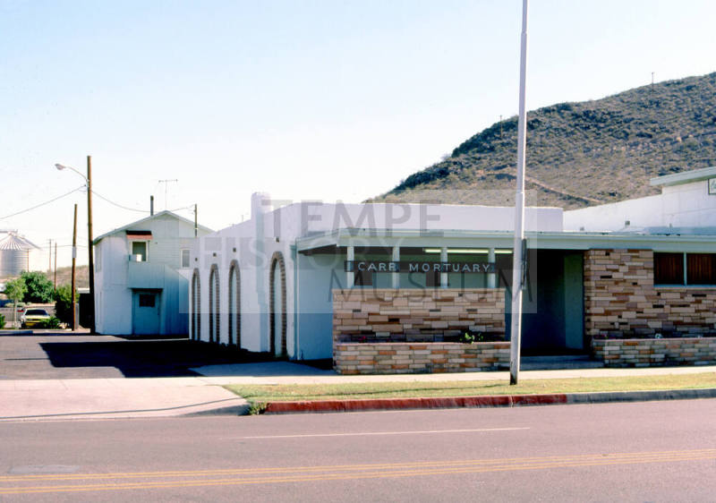Carr Mortuary, 26 E. 5th St.