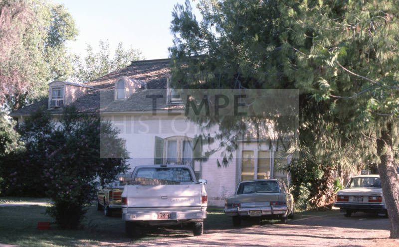 House, 116 E. 6th St.