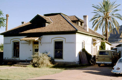 House, 202 E. 6th St.