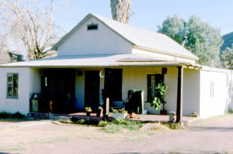 House, 208 E. 6th St.