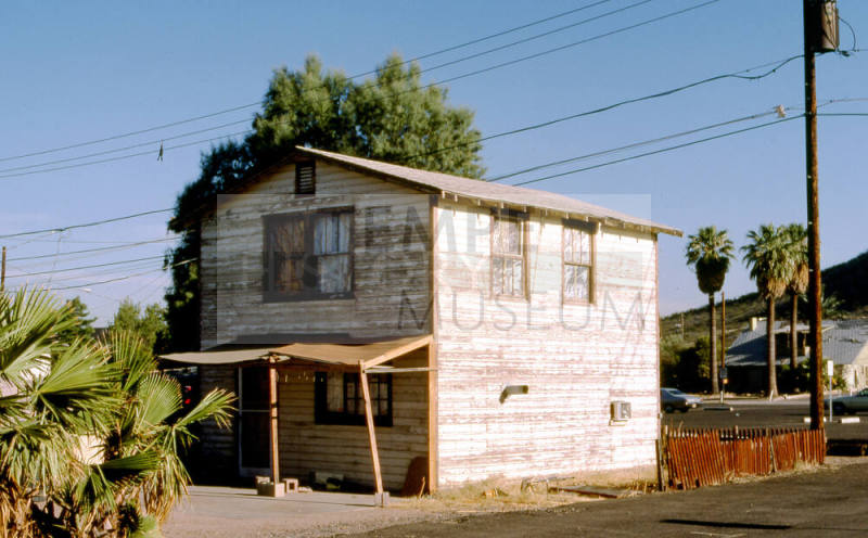 House, 208 E. 6th St.