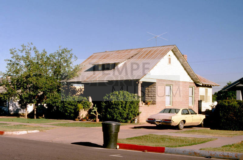 House, 27 E. 6th St.