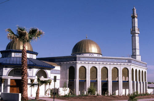 Mosque, 131 E. 6th St.