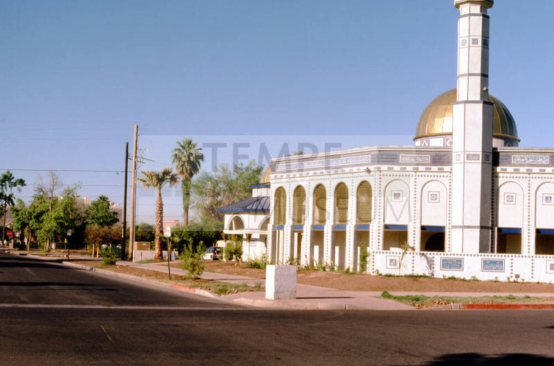 Mosque, 131 E. 6th St.
