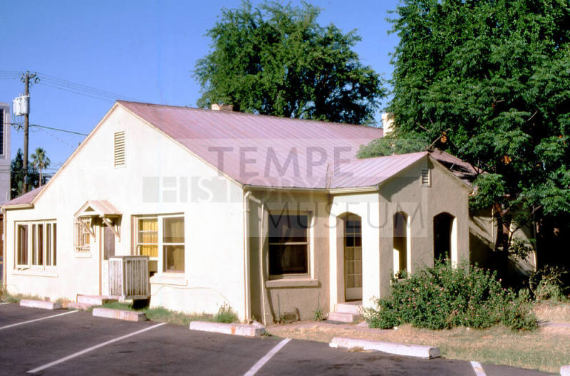 House, 19 1/2 E. 7th St.