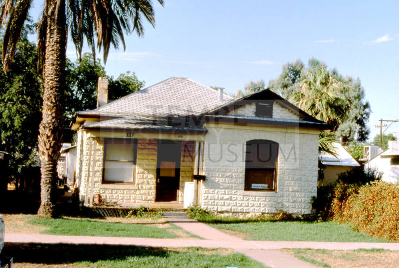 House, 117 W. 7th St.