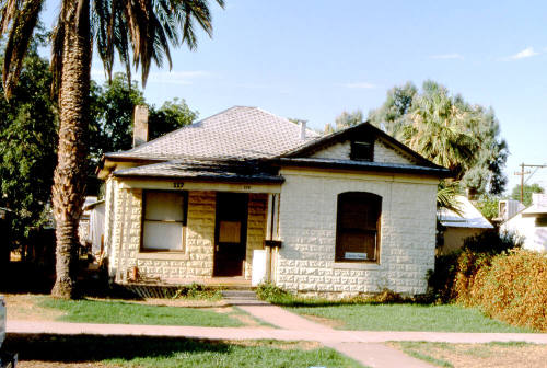 House, 117 W. 7th St.