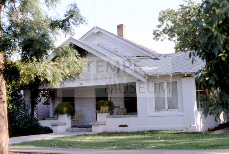 House, 120 W. 7th St.
