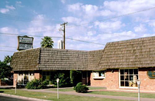 706 S. Forest Ave.