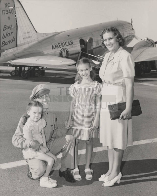 Howard Pyle and Family-Sky Harbor Airport