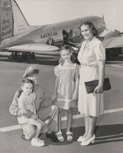 Howard Pyle and Family-Sky Harbor Airport