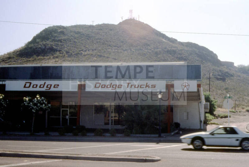 211 S. Mill Ave.