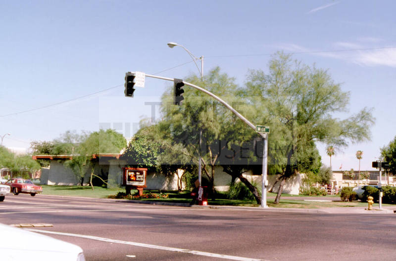 803 S. Mill Ave., The Good Earth Restaurant and Bakery
