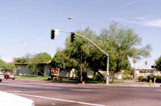 803 S. Mill Ave., The Good Earth Restaurant and Bakery