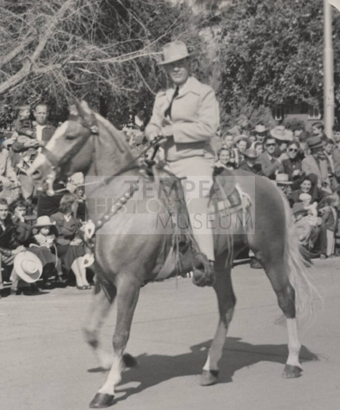 Howard Pyle in Glendale Rodeo Parade – Works – Tempe History Museum