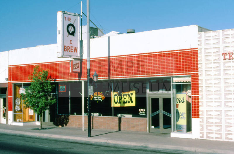 618 S. Mill Ave., Q & Brew