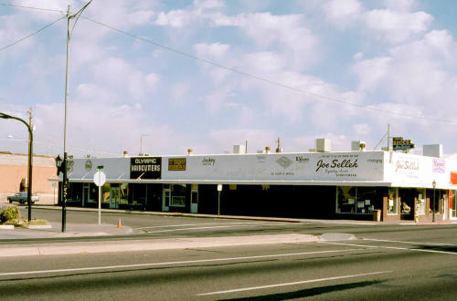 624 S. Mill Ave., Selleh Sports