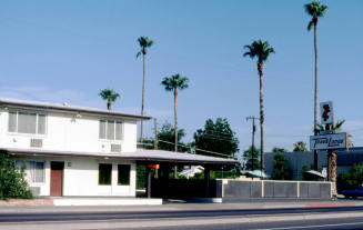 902 S. Mill Ave., TraveLodge