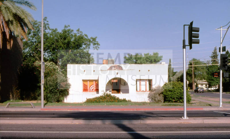 1004 S. Mill Ave., residence