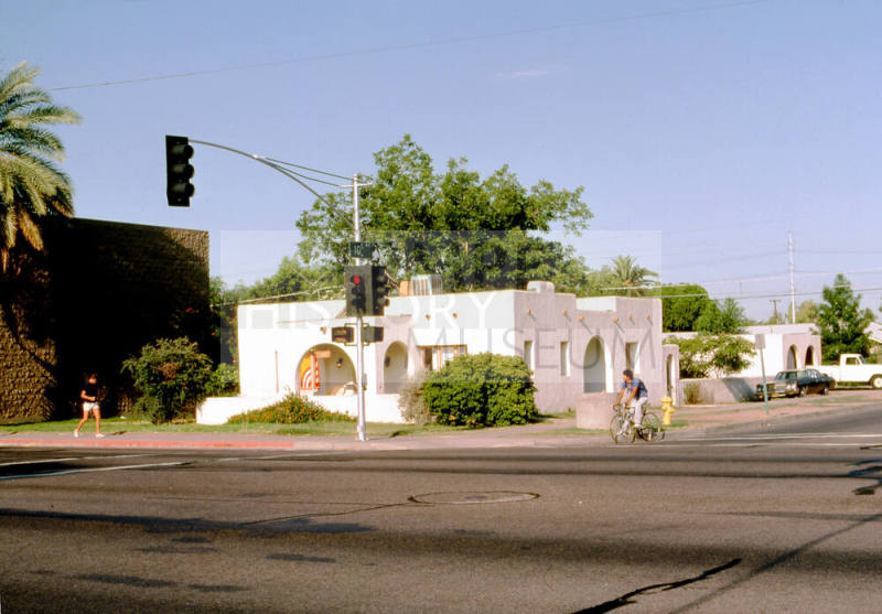 1004 S. Mill Ave., residence