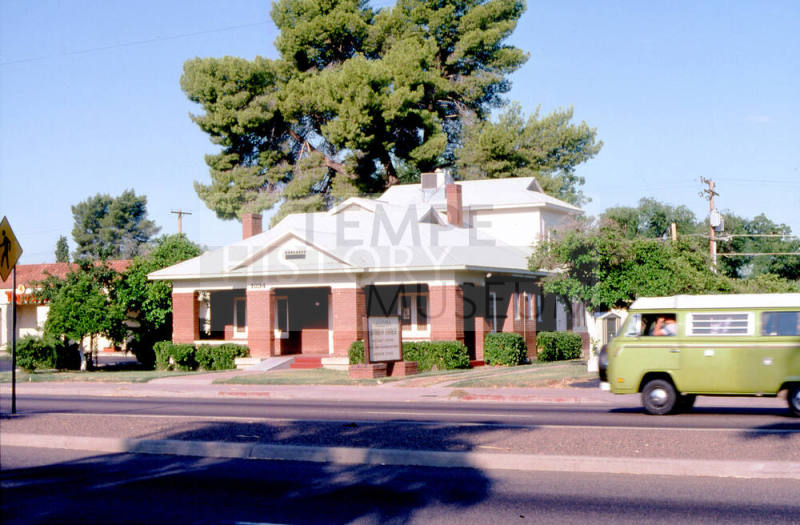 1034 S. Mill Ave., Alleluia Lutheran Center