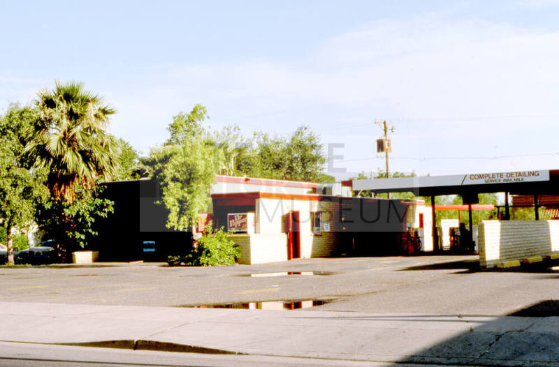 28 W. University Dr., Car Wash